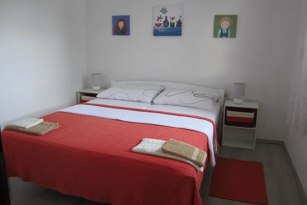 Holiday Home Mirta Pakostane Croatia