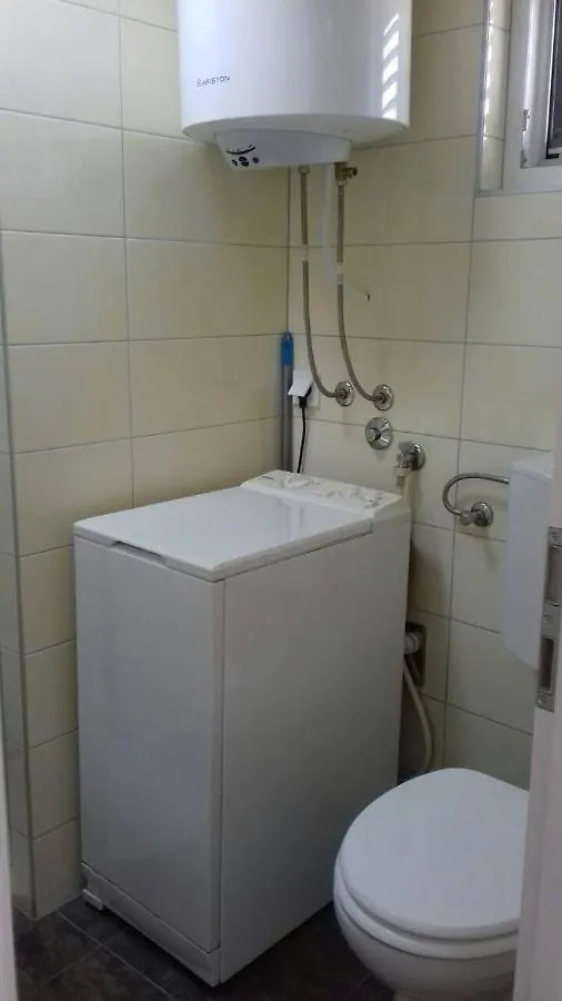 Holiday Home Mirta Pakostane